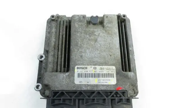 Opel Movano B Engine control unit/module 237104134R 237102265R 0281030577