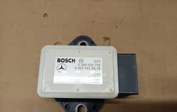 Mercedes-Benz E W212 ESP acceleration yaw rate sensor A0055422618 0265005735 7019631