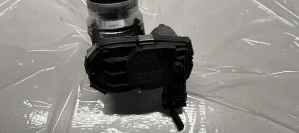 KIA Ceed Throttle body valve 351002U000