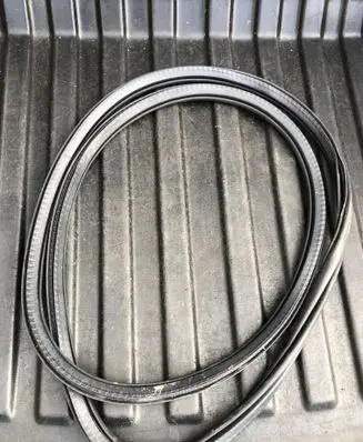 Volvo S90, V90 Front door rubber seal 31689002