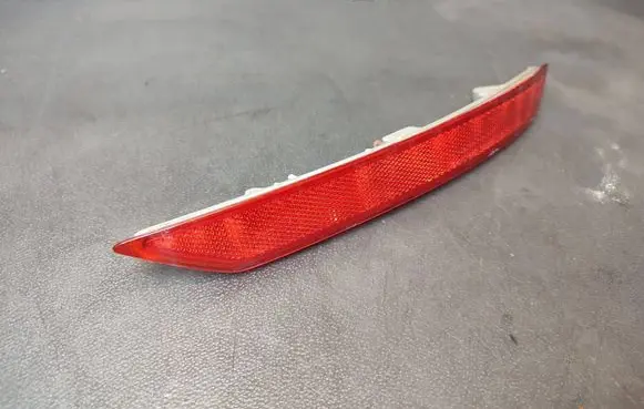 Rear tail light reflector