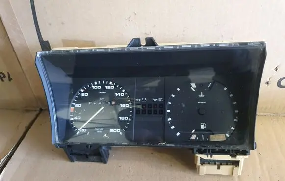 Volkswagen Golf II Speedometer (instrument cluster) 191919033AT 191919059