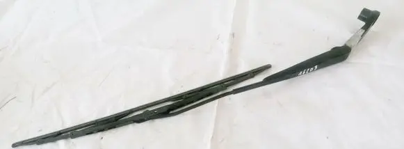 Chrysler 300 - 300C Front wiper blade arm 4619