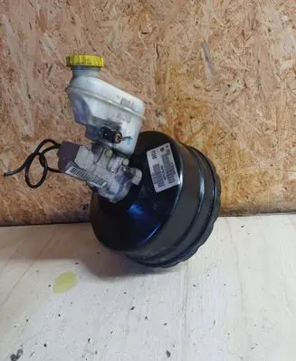 Chrysler PT Cruiser Brake booster P5273912AB 0204022494