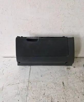Skoda Octavia Mk2 (1Z) Glove box