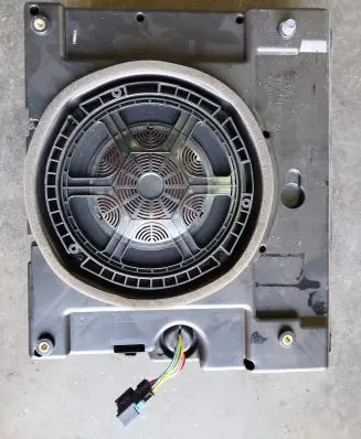 Peugeot 3008 II Subwoofer speaker 9825411580