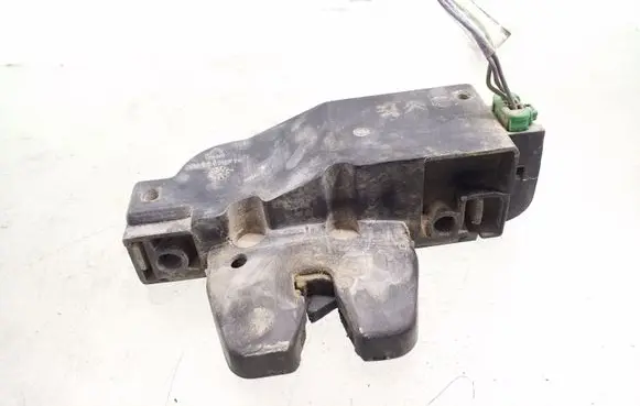 Peugeot 206 Tailgate/trunk/boot lock/catch/latch 9646091580