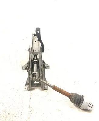 Ford Focus Steering wheel axle 8V6N3C529AC BV6N3C529AA T11050602073