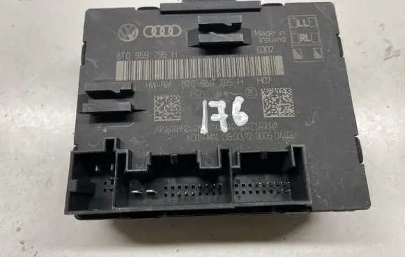 Audi A4 S4 B8 8K Door control unit/module 8T0959795H