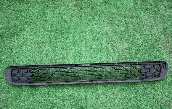 Mini One - Cooper Coupe R56 Front bumper lower grill 11412910