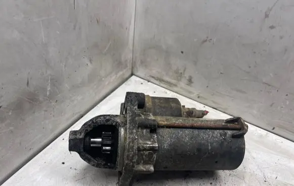 Opel Combo C Starter motor 55561503