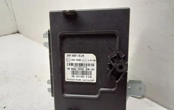 Hyundai Santa Fe BSM Control unit 954002WHZ0