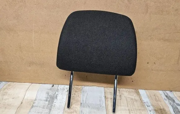 Opel Zafira B Rear seat headrest 