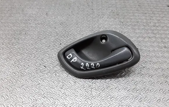 Suzuki Grand Vitara I Front door interior handle