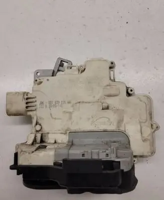 Audi A4 S4 B7 8E 8H Rear door lock 8E0839015AA