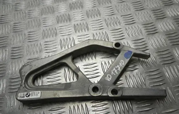 BMW X3 G01 EGR valve cooler bracket 6878779 VD17710