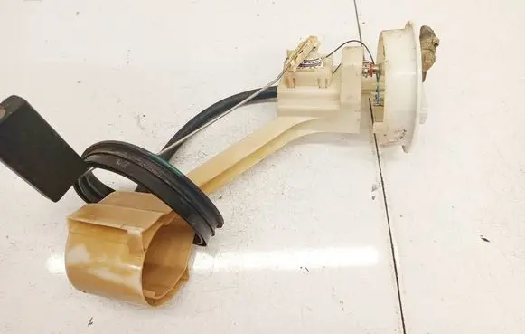 Audi A6 S6 C5 4B Fuel level sensor 220801