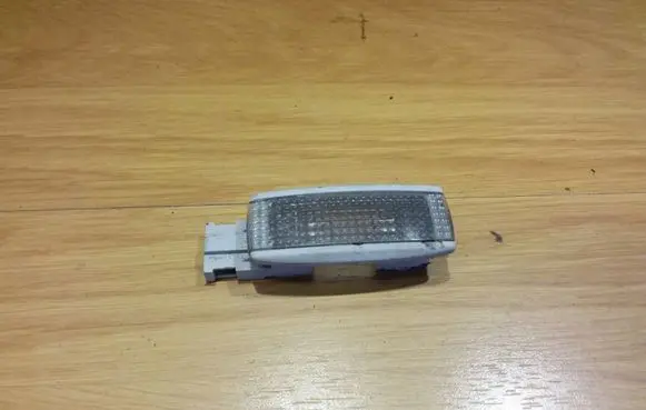 Volkswagen Touran I Other interior light 3B0947113