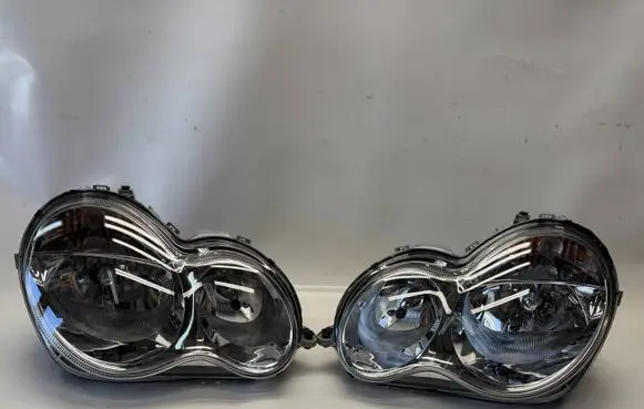 Mercedes-Benz C AMG W203 Headlight/headlamp A038201159