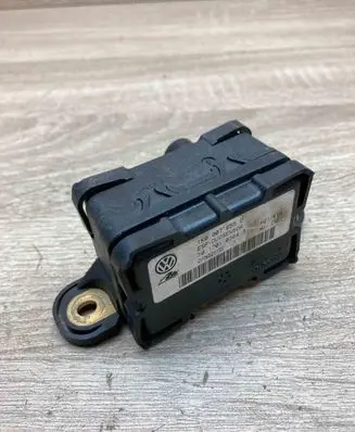 Volkswagen Golf V ESP acceleration yaw rate sensor 1K0907655D