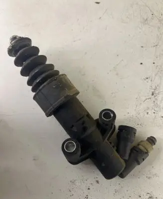 Peugeot 207 Clutch slave cylinder 