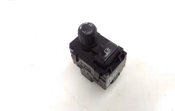 Nissan Navara D23 Wing mirror switch 7417SN