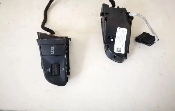 Audi A6 S6 C6 4F Steering wheel buttons/switches 4f0951527l
