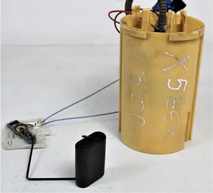 BMW X5 E53 In-tank fuel pump 6763100