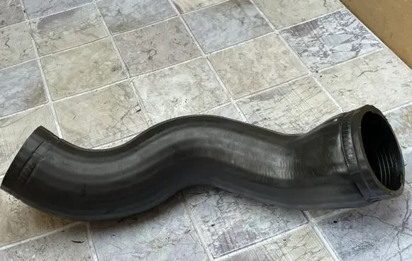 Volvo S60 Intercooler hose/pipe 30680218