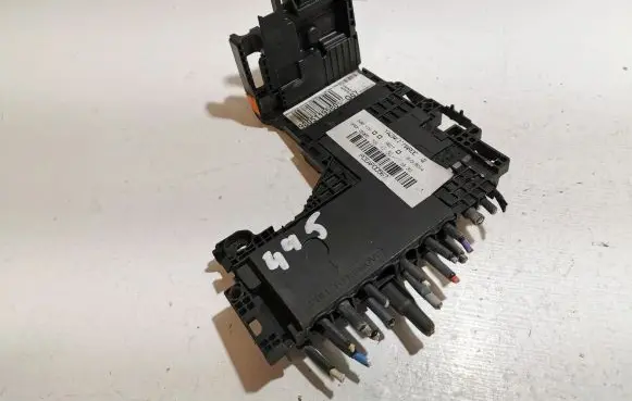 Peugeot 508 RXH Fuse box set 9805119580