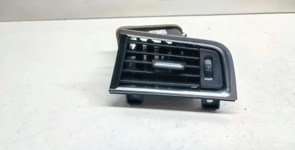 BMW 5 GT F07 Dashboard side air vent grill/cover trim 9142586