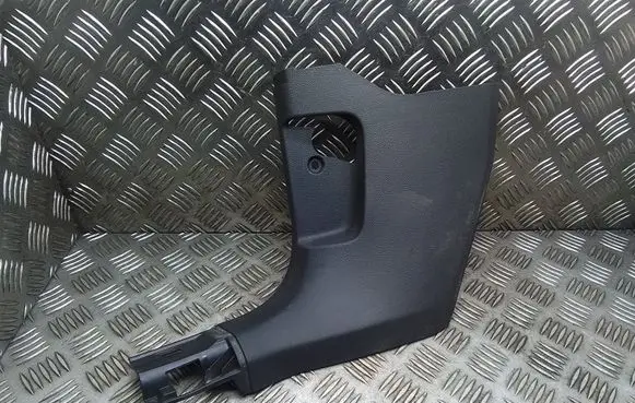 Foot area side trim