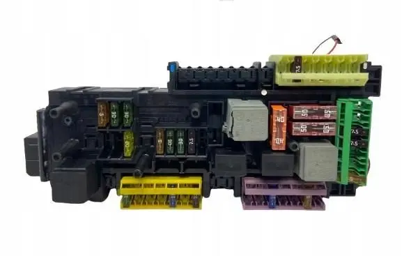 Mercedes-Benz E W212 SAM control unit A2129000004