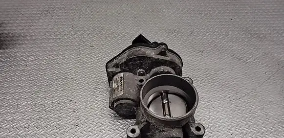 Ford Focus Throttle valve VP4F9U9E928AB