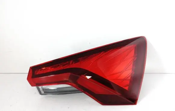 Skoda Scala Tailgate rear/tail lights 657945208A