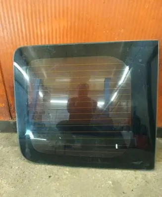 Renault Trafic II (X83) Rear door window glass 