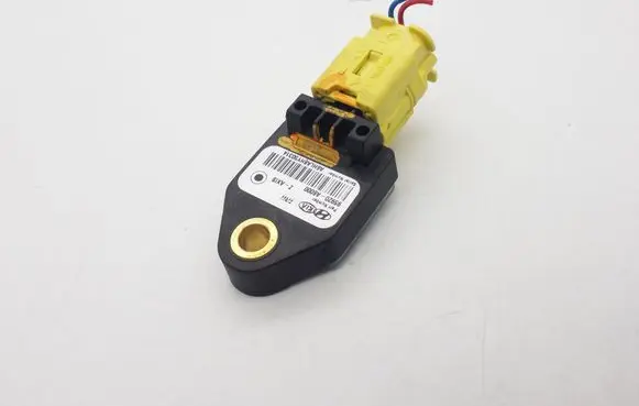 KIA Ceed Airbag deployment crash/impact sensor 95920A6000
