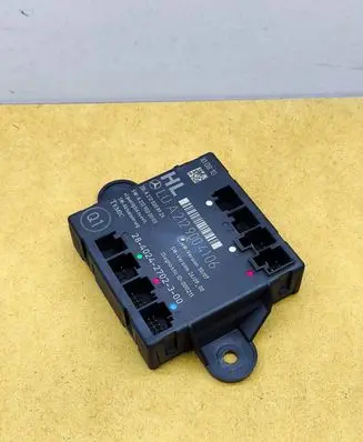 Mercedes-Benz C W204 Door control unit/module A2129004106 A2129020003 A2128208926