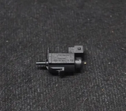 Volvo S60 Turbo solenoid valve 72224010