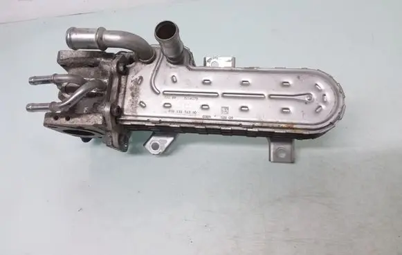 Skoda Octavia Mk2 (1Z) EGR valve cooler 038131513AD