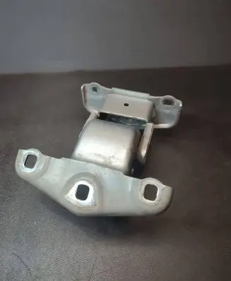 Opel Vivaro Tailgate/trunk/boot hinge 904108626RA