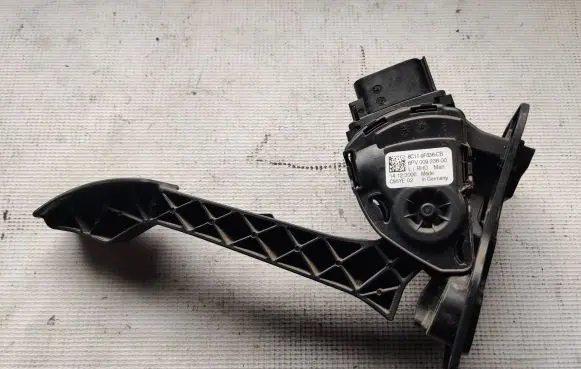 Ford Transit Accelerator throttle pedal 6C119F836CB 6PV00923800 C95YE02