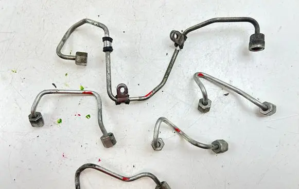 Audi A4 S4 B8 8K Fuel injector supply line/pipe 
