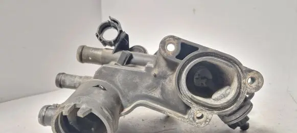 Skoda Fabia Mk1 (6Y) Thermostat housing 032121111