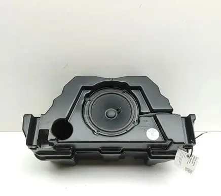 Audi A4 Allroad B9 Subwoofer speaker 8W9035382