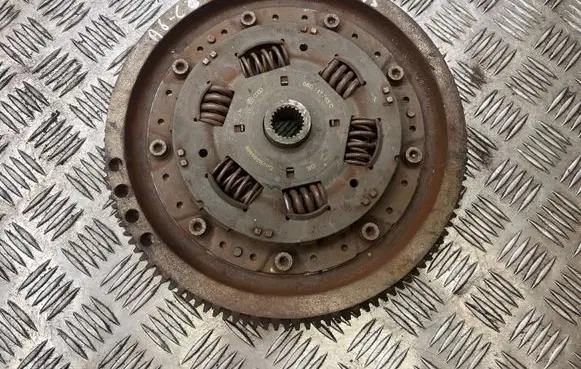 Audi A6 S6 C6 4F Flywheel 06C141065C