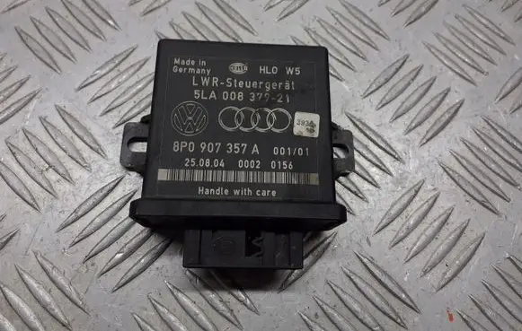 Audi A6 S6 C6 4F Light module LCM 5LA008379-21