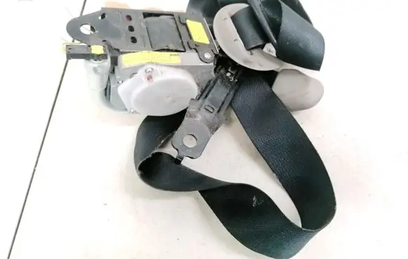 Mitsubishi Grandis Front seatbelt TKAF2N693 TK-AF2-N693