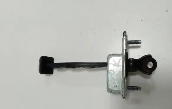 Hyundai i40 Front door check strap stopper