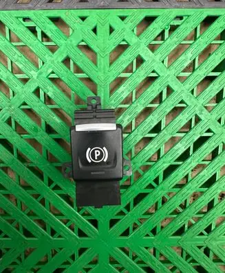 BMW i3 Hand parking brake switch 6822521 2816000004203014
